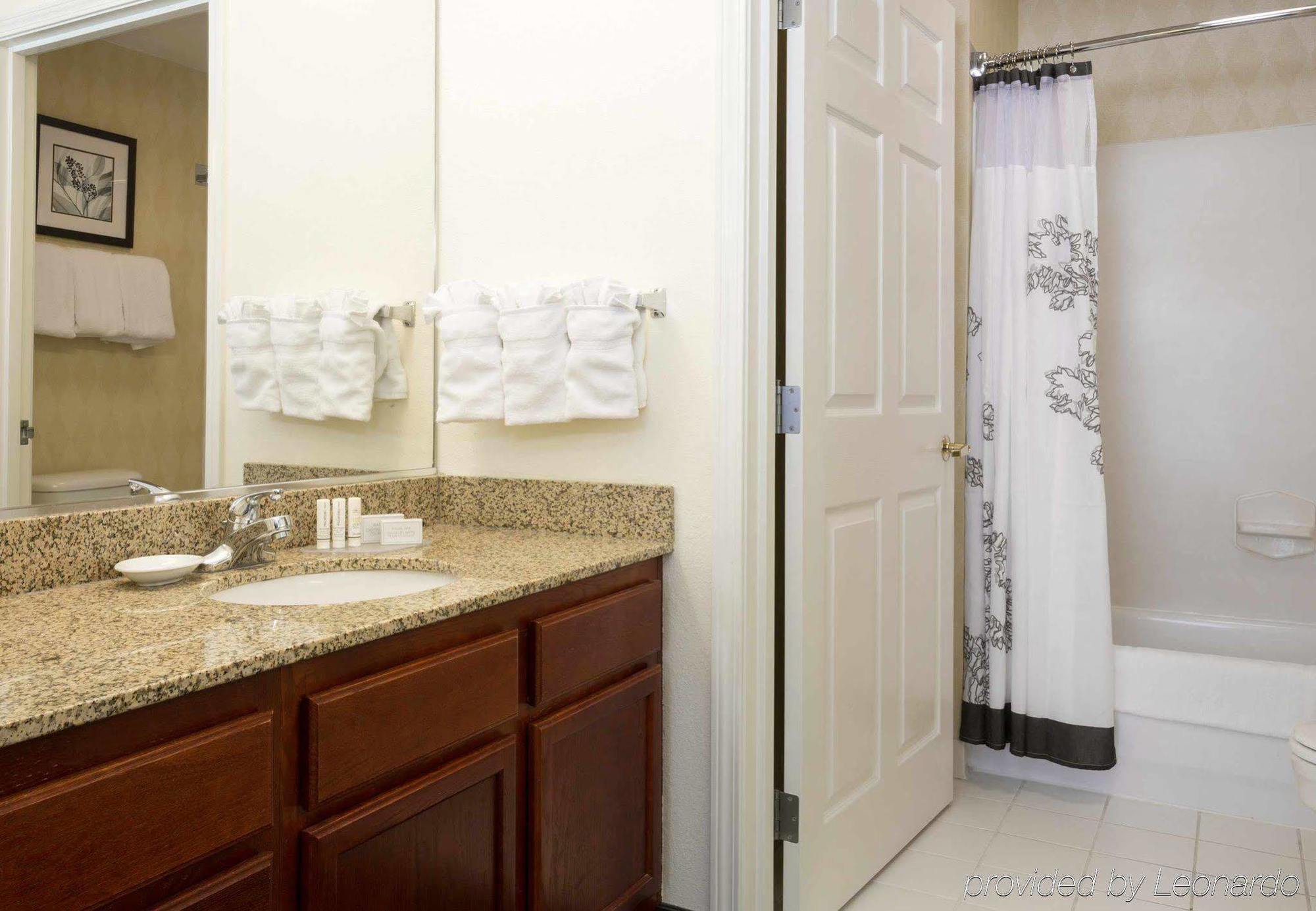 Residence Inn Houston North Екстер'єр фото