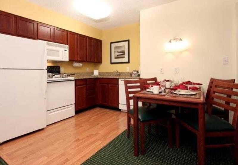 Residence Inn Houston North Екстер'єр фото